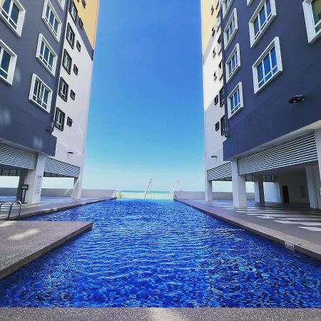 Ureshii Homestay Ladang Tanjung Kuala Terengganu With Pool Eksteriør bilde